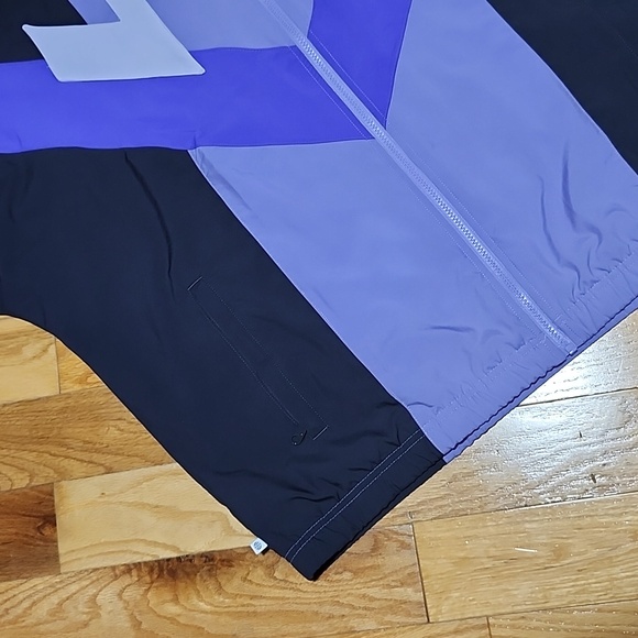 Adidas Originals Windbreaker - Picture 7 of 9